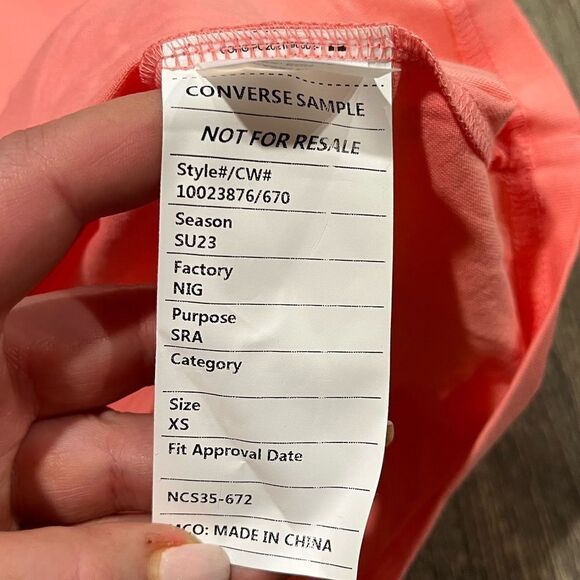 NWT Converse Go-To Embroidered Star Chevron T-Shirt Crewneck Lawn Flamingo XS - Picture 6 of 7